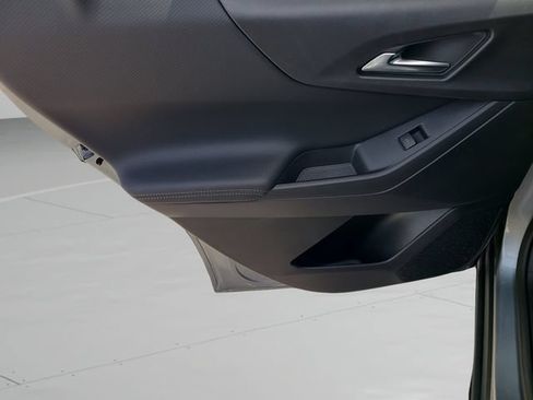 New 2027 Chevrolet Equinox LT FWD image 16