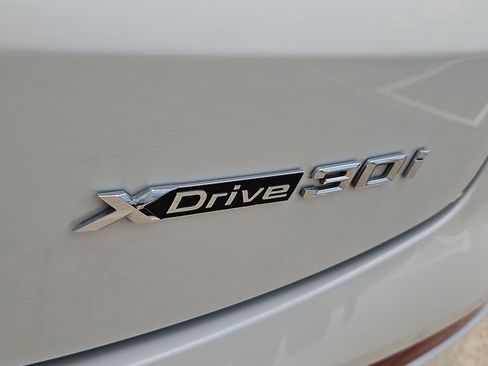Used 2024 BMW X4 xDrive30i w/ Parking Assistance Package AWD/4WD image 12