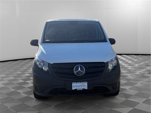 Used 2023 Mercedes-Benz Metris image 8