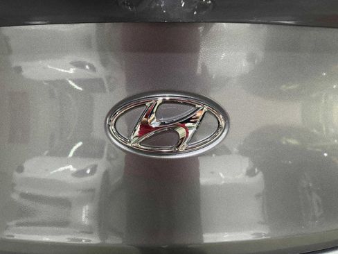 Used 2015 Hyundai Genesis 3.8 image 15