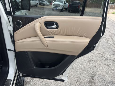 Used 2023 Nissan Armada Platinum w/ Captain's Chairs Package AWD/4WD image 17