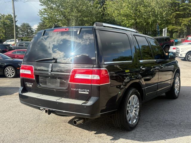 Used 2013 Lincoln Navigator 4WD image 5