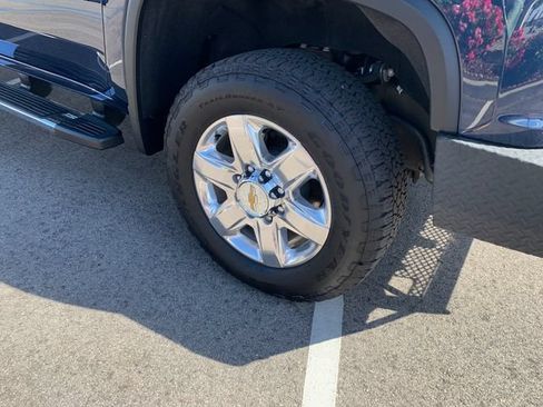 Used 2022 Chevrolet Silverado 3500 LTZ w/ LTZ Plus Package AWD/4WD image 5