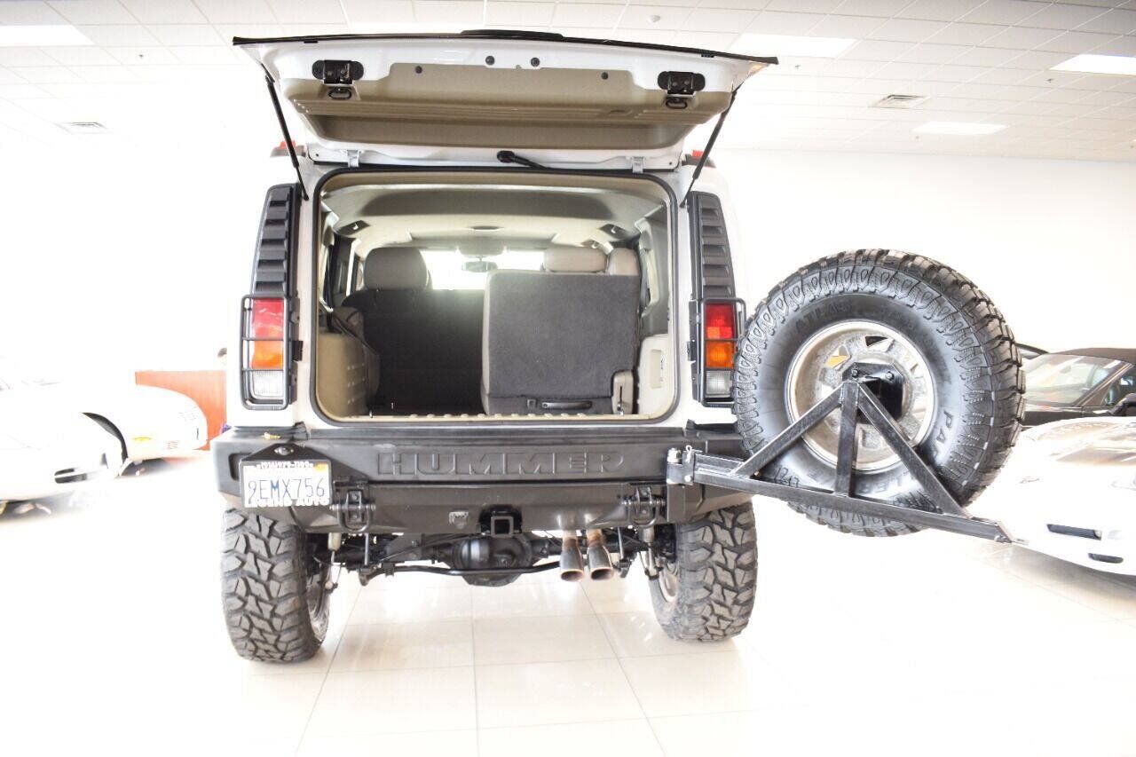 Used 2003 HUMMER H2 w/ Preferred Equipment Group AWD/4WD image 28
