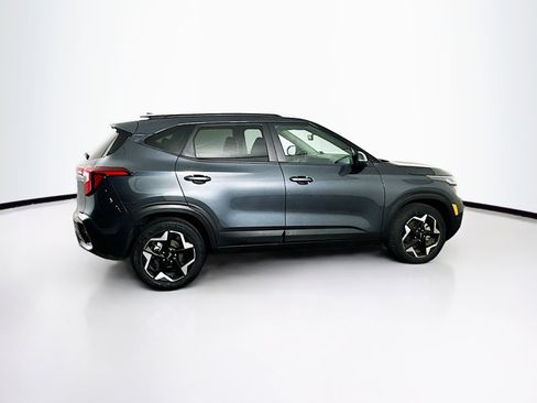 Used 2025 Kia Seltos S image 10