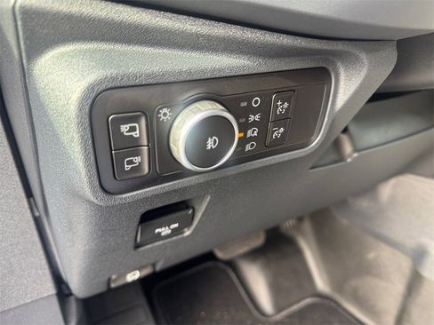 New 2025 Ford Bronco Badlands image 19