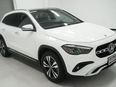 Used 2024 Mercedes-Benz GLA 250 image 3