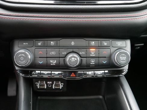 Certified 2023 Dodge Durango GT image 23