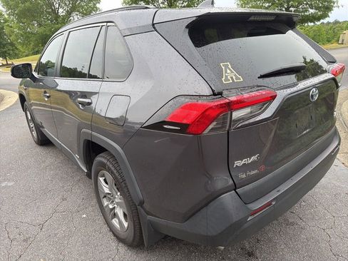 Used 2022 Toyota RAV4 XLE AWD/4WD image 24