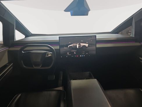 Used 2025 Tesla Cybertruck AWD Crew Cab image 8