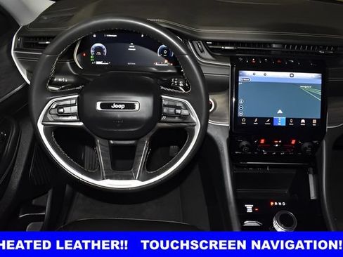 Used 2023 Jeep Grand Cherokee Limited AWD/4WD image 15