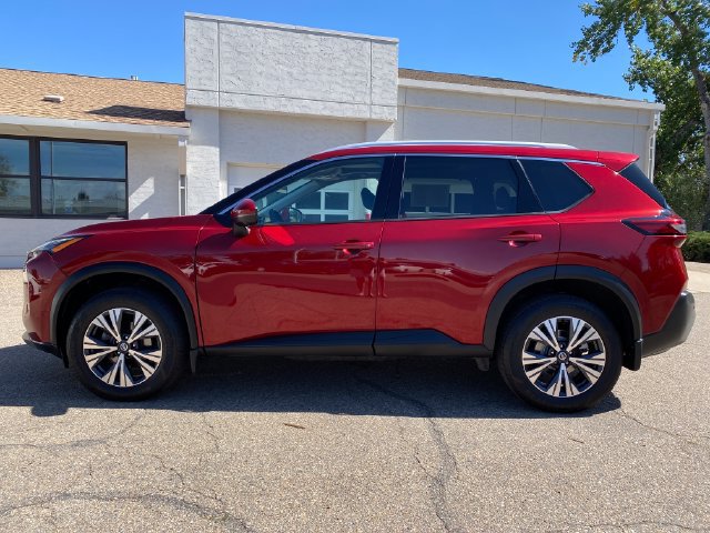 Used 2021 Nissan Rogue SV w/ Premium Package AWD/4WD image 2