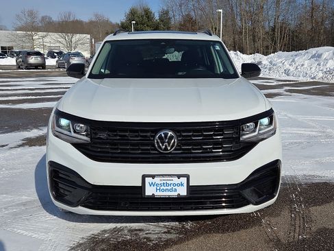 Used 2022 Volkswagen Atlas SEL R-Line image 2