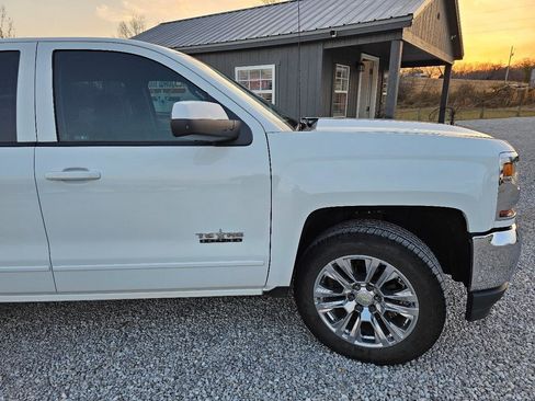 Used 2017 Chevrolet Silverado 1500 LT w/ Texas Edition image 11
