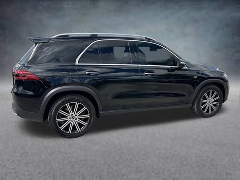Used 2025 Mercedes-Benz GLE 450e 4MATIC image 6
