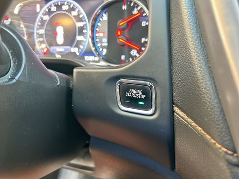 Used 2022 GMC Acadia AT4 w/ Technology Package AWD/4WD image 21