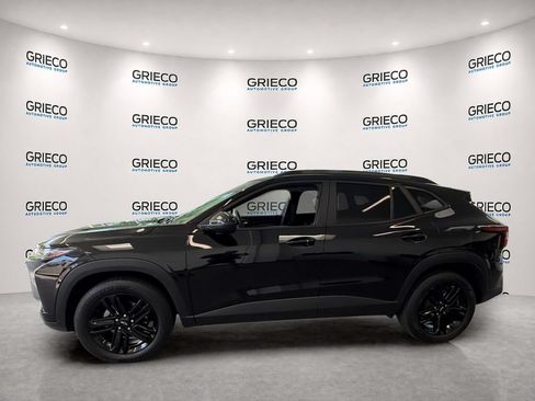 Used 2025 Chevrolet Trax ACTIV w/ Driver Confidence Package FWD image 4
