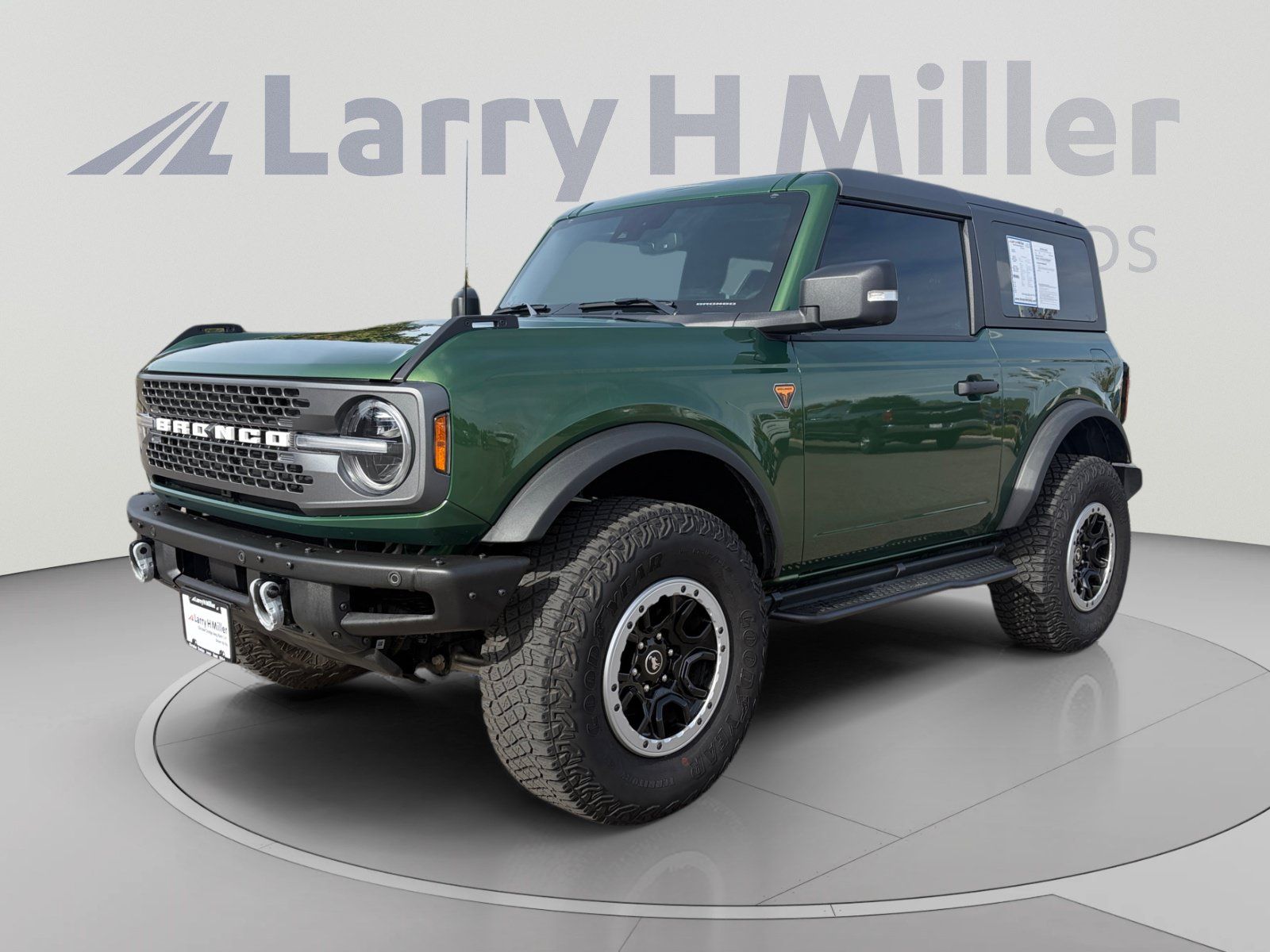 Used 2023 Ford Bronco Badlands w/ Sasquatch Package AWD/4WD image 1