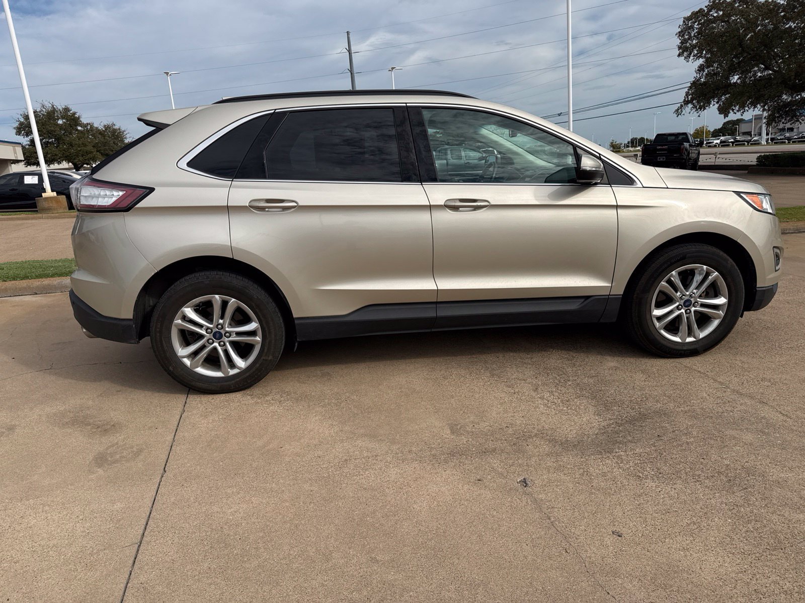 Used 2018 Ford Edge SEL w/ Equipment Group 201A AWD/4WD image 9
