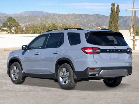 New 2026 Honda Pilot EX-L image 3