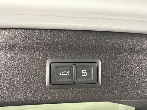 Used 2021 Audi Q3 2.0T Premium Plus w/ Premium Plus Package AWD/4WD image 33