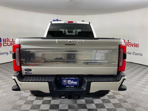 New 2026 Ford F250 Platinum w/ Platinum Plus Package AWD/4WD image 4