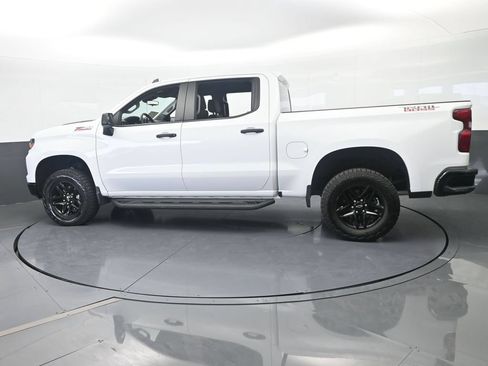 Used 2024 Chevrolet Silverado 1500 Custom Trail Boss AWD/4WD image 3