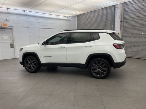 New 2026 Jeep Compass Latitude image 4