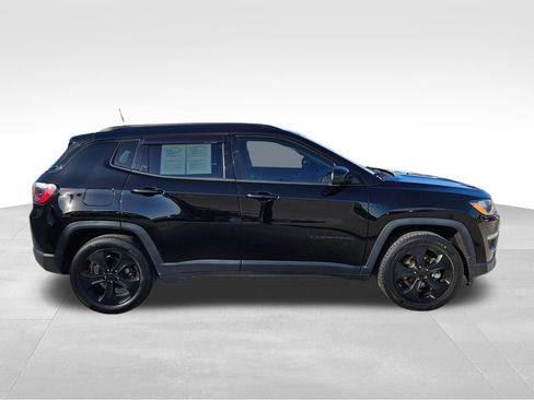 Used 2021 Jeep Compass Latitude FWD image 5
