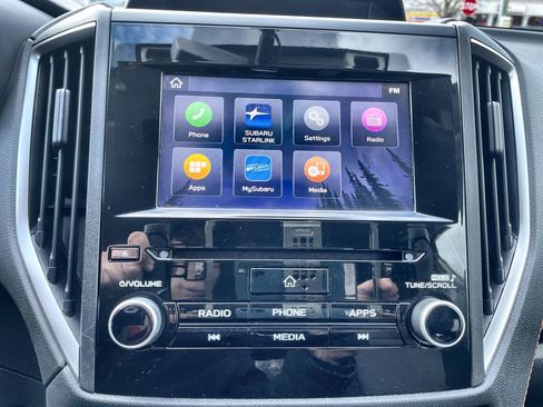 Used 2021 Subaru Crosstrek 2.0i Premium image 13