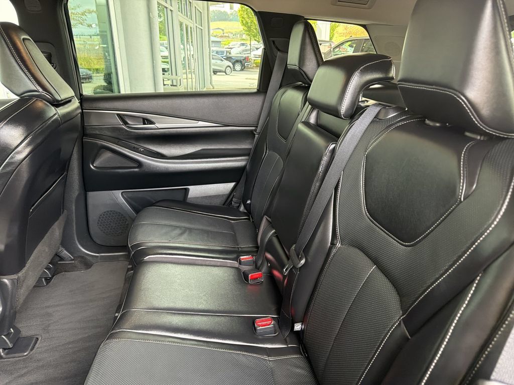 Used 2025 INFINITI QX60 Luxe AWD/4WD image 26