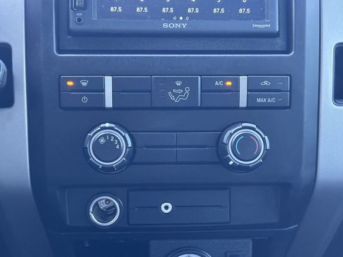 Used 2012 Ford F150 XLT AWD/4WD image 19