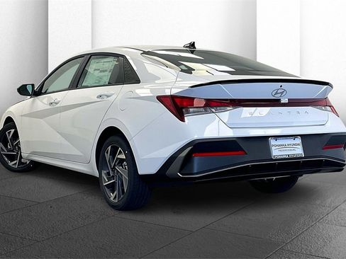 Certified 2025 Hyundai Elantra Sport w/ Cargo Package image 3