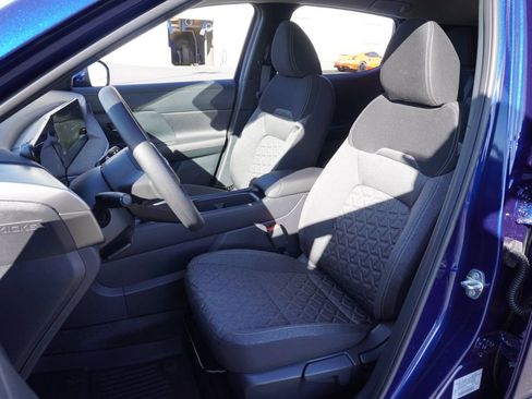 Certified 2025 Nissan Kicks SV image 13