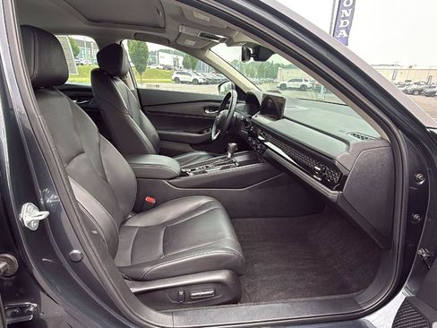 Used 2023 Honda Accord Touring image 18