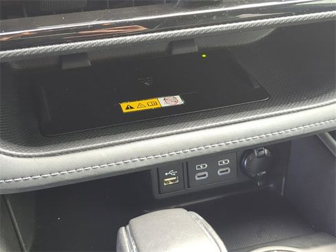 Used 2024 Toyota Highlander XSE image 26