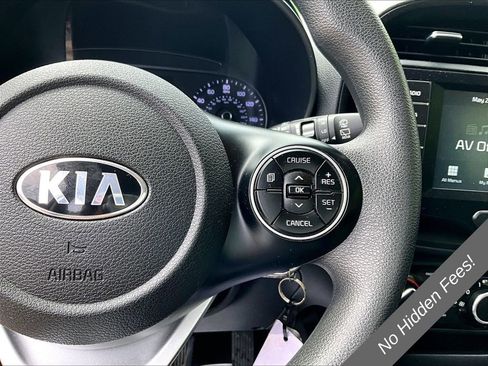 Used 2021 Kia Soul S FWD image 17