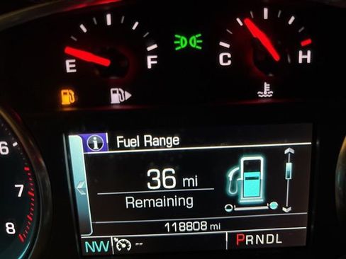 Used 2018 Chevrolet Malibu LT FWD image 29
