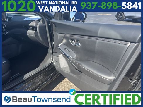 Used 2023 Nissan Sentra SR w/ SR Premium Package image 10