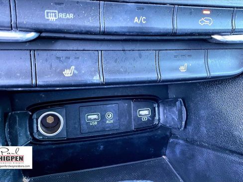 Used 2020 Hyundai Santa Fe SEL w/ Cargo Package image 31