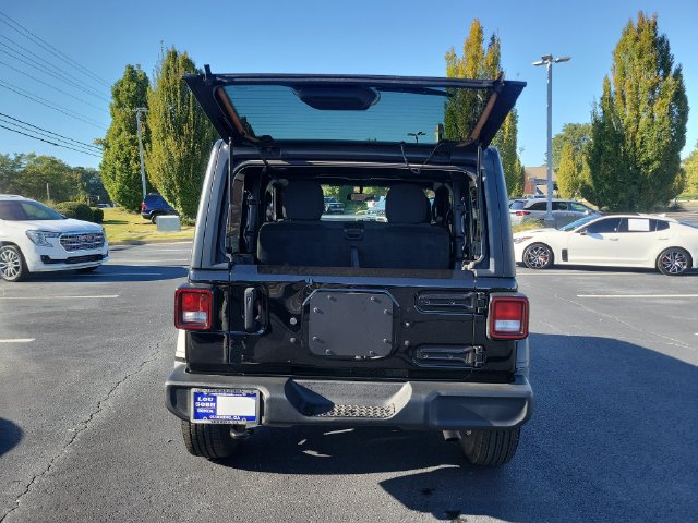 Used 2022 Jeep Wrangler Sport AWD/4WD image 33