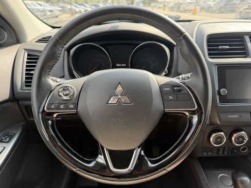 Used 2019 Mitsubishi Outlander Sport SE FWD image 13