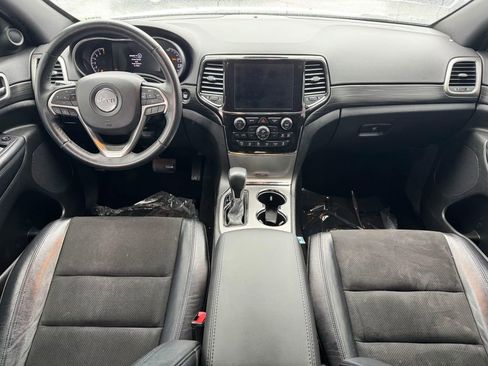 Used 2021 Jeep Grand Cherokee Laredo X AWD/4WD image 16