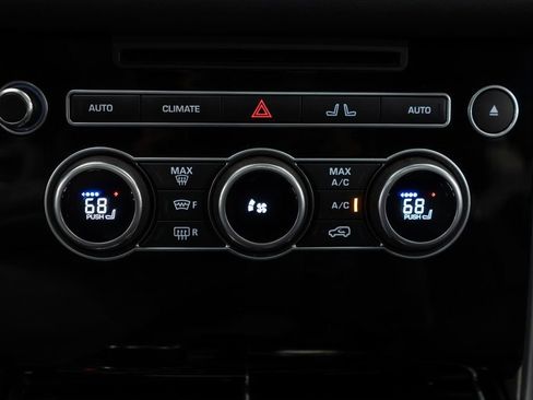 Used 2017 Land Rover Range Rover HSE image 29