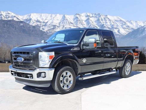 Used 2016 Ford F250 Lariat w/ Lariat Ultimate Package AWD/4WD image 2