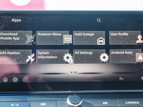 Used 2025 Nissan Rogue SL image 5