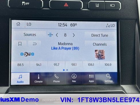 Used 2020 Ford F350 Lariat w/ Lariat Value Package image 29