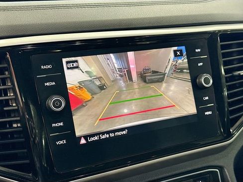 Used 2021 Volkswagen Atlas SEL Premium R-Line image 15