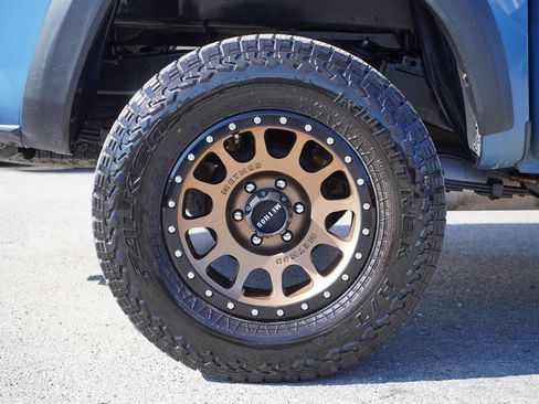 Used 2019 Toyota Tacoma TRD Off-Road image 31