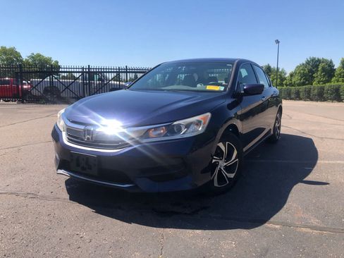 Used 2017 Honda Accord LX image 1